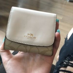 BRAND NEW COACH WALLET TAN WITH TAG